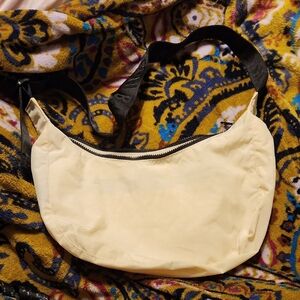 NWOT Baggu Medium Crescent Bag In Ivory